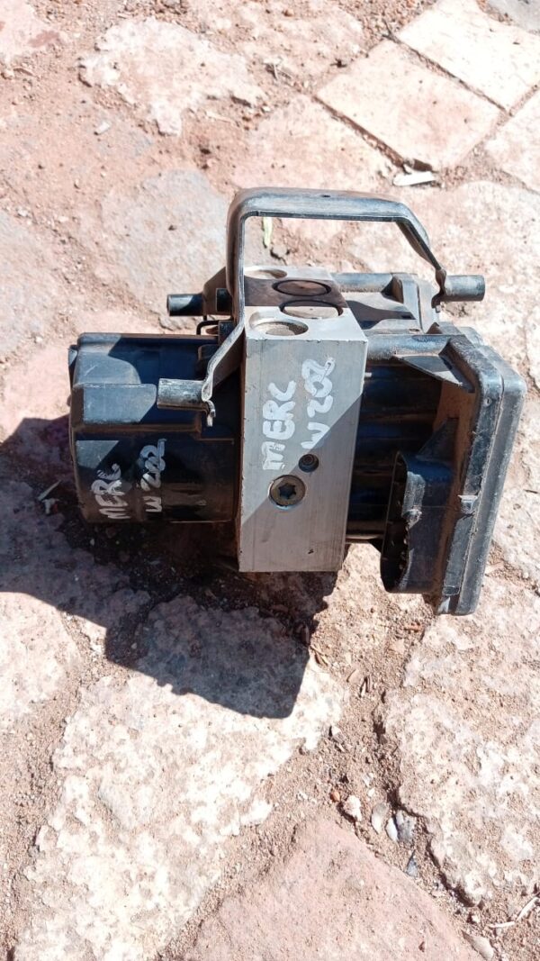 Mercedes W202 C180 ABS Pump Used – Tested Part South Africa