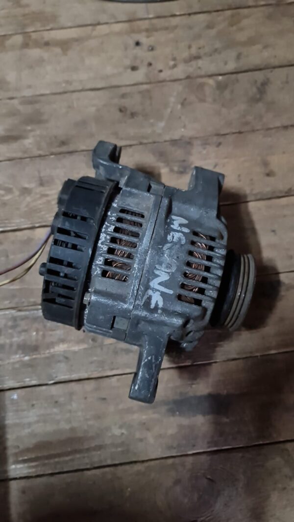 Renault Megane 1.6 16V Alternator Used replacement part South Africa