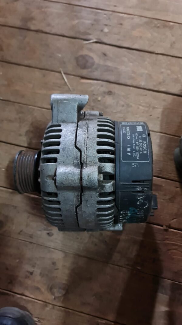 Volvo 0123505014 Alternator Used from D’s Auto Spares