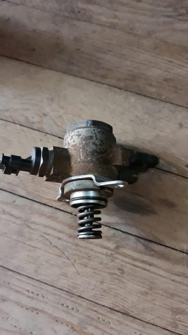 2010 VW Golf 6 1.4 TSI Fuel Pump Used from D’s Auto Spares