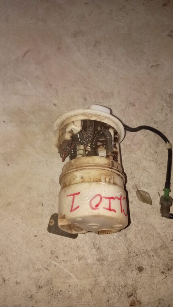 2002 Renault Clio 1 1.4 Fuel Pump